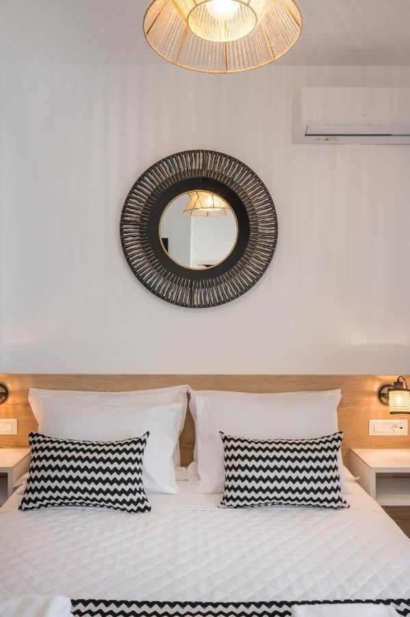 Indigo Blue Seaside Deluxe Apartments Kíssamos Exteriér fotografie