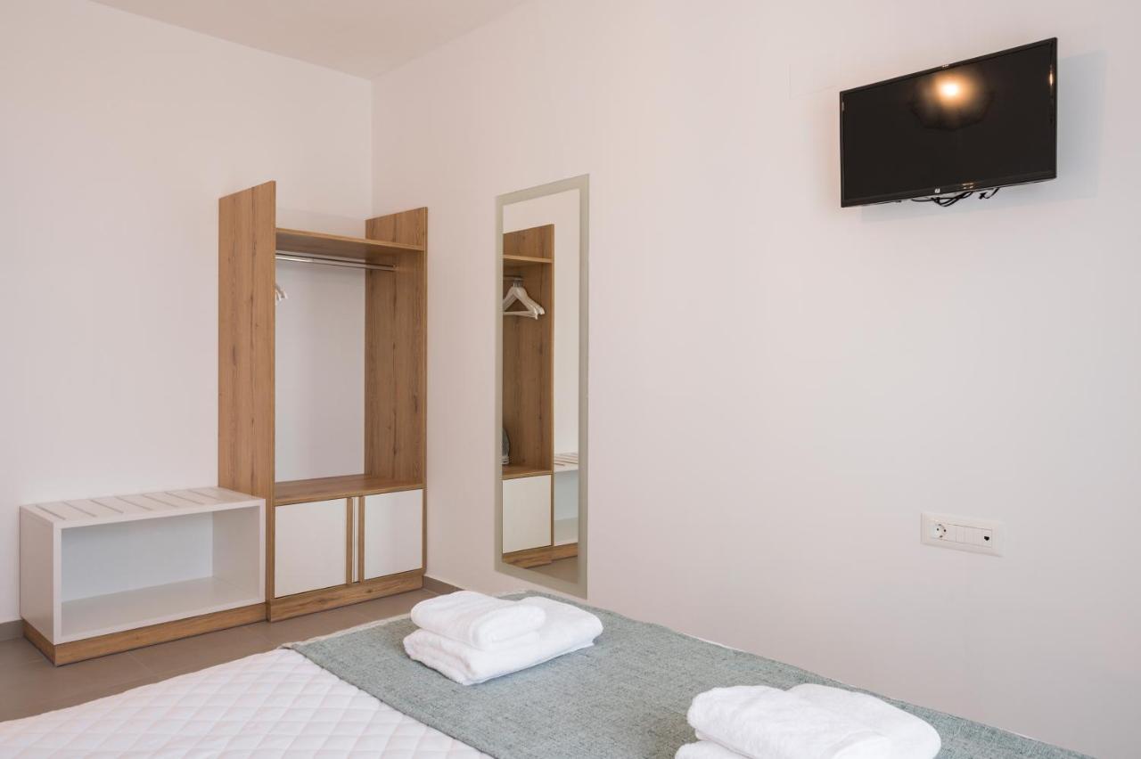 Indigo Blue Seaside Deluxe Apartments Kíssamos Exteriér fotografie