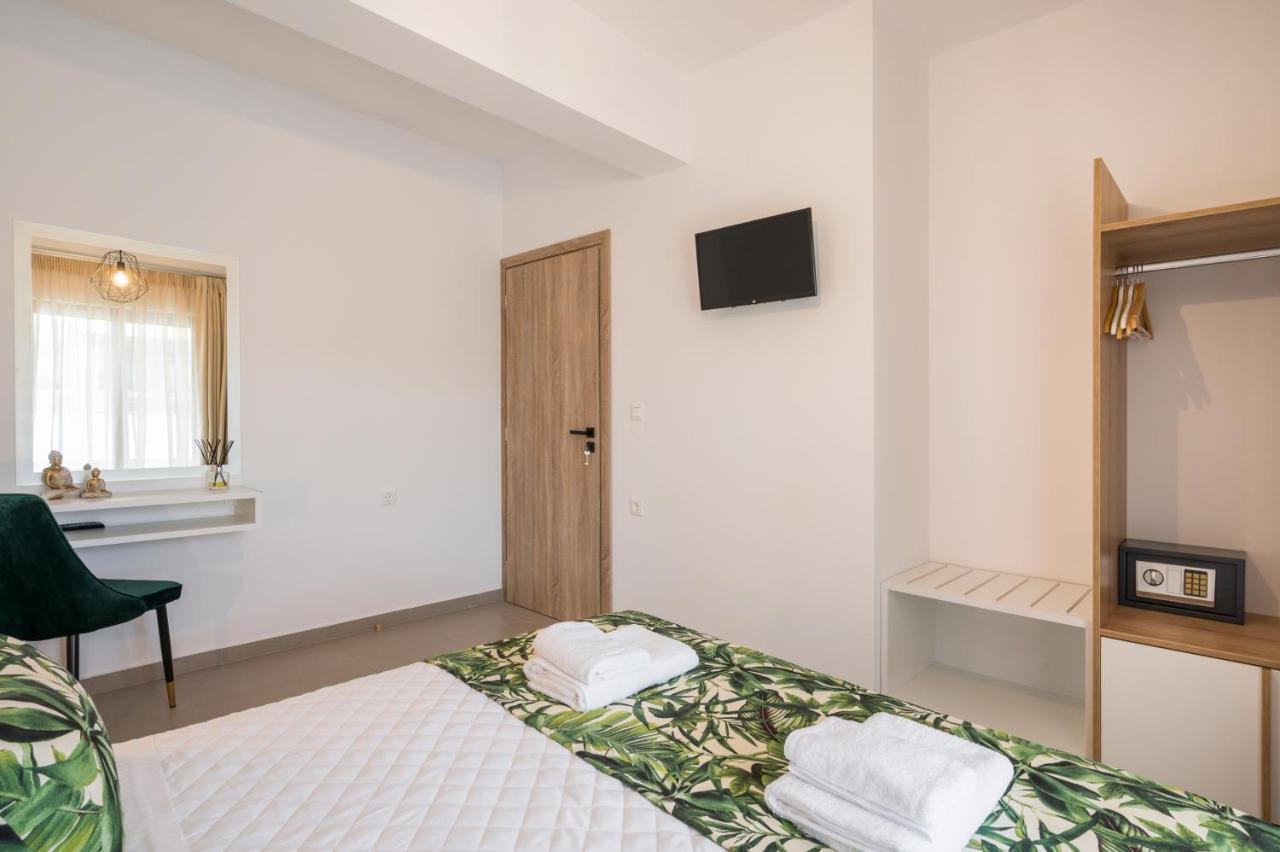 Indigo Blue Seaside Deluxe Apartments Kíssamos Exteriér fotografie